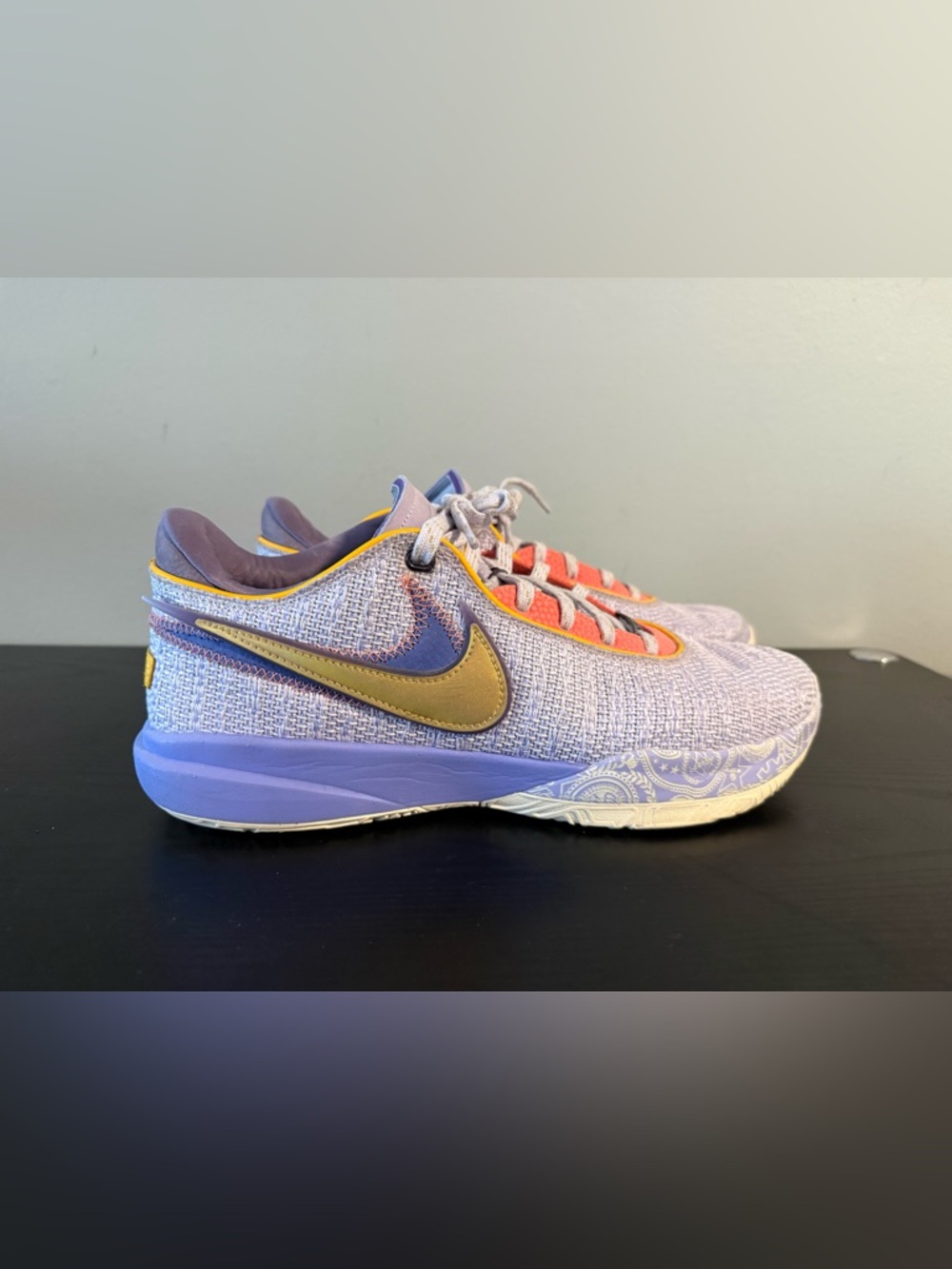 Nike LeBron 20